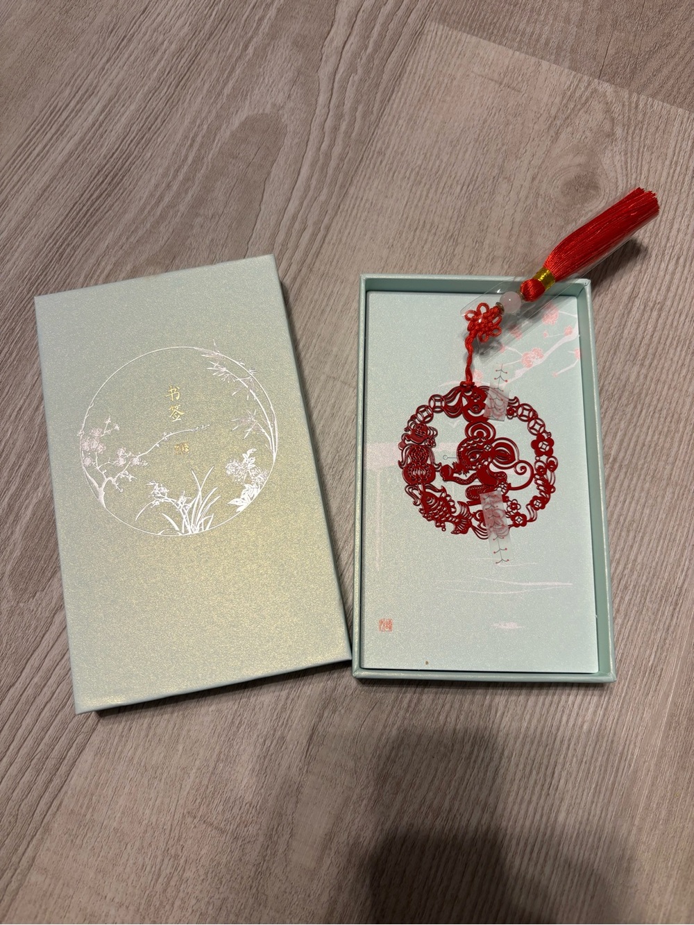 NIB Authentic Red Chinese Knot Tassel Bookmark